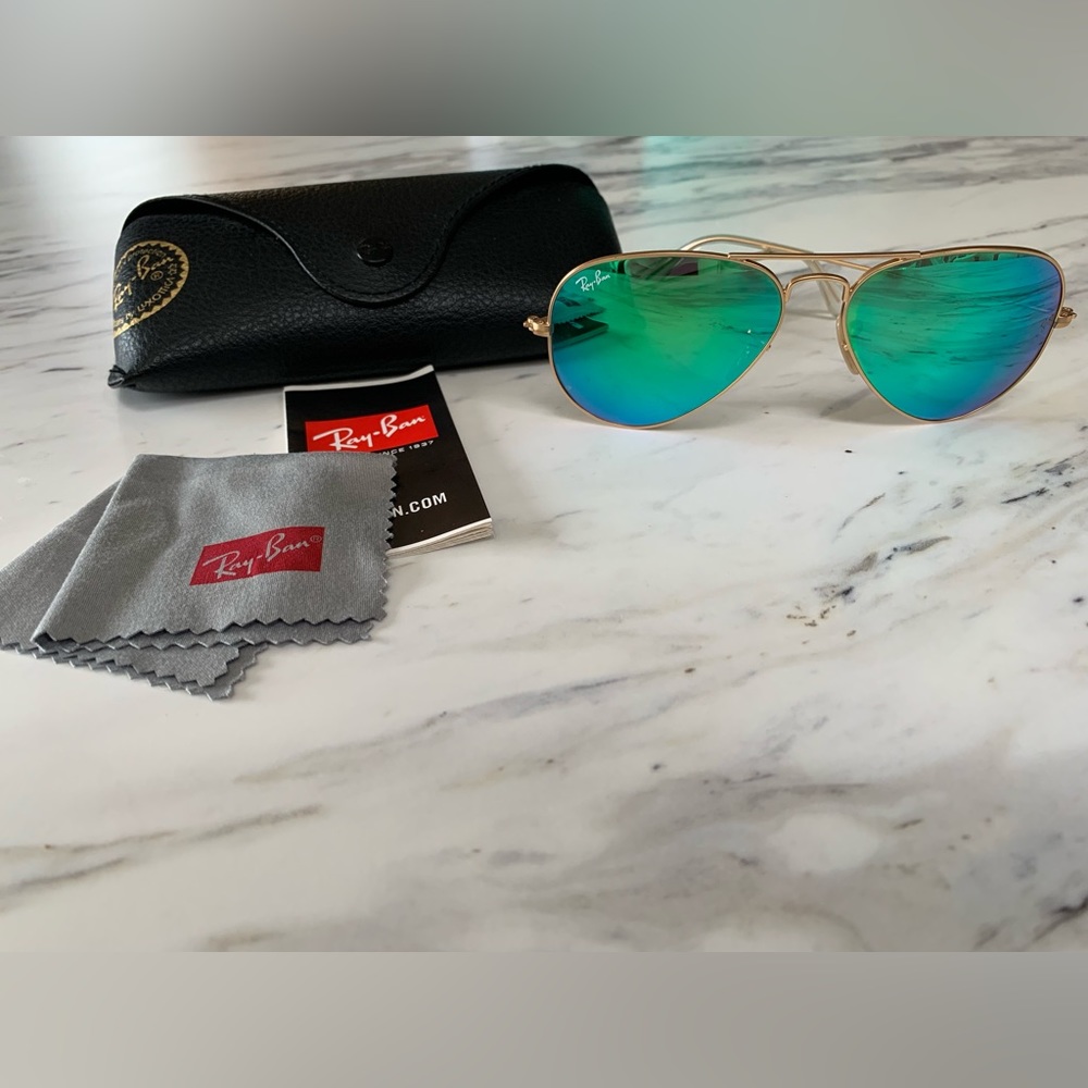 Ray-Ban Aviator Sunglasses